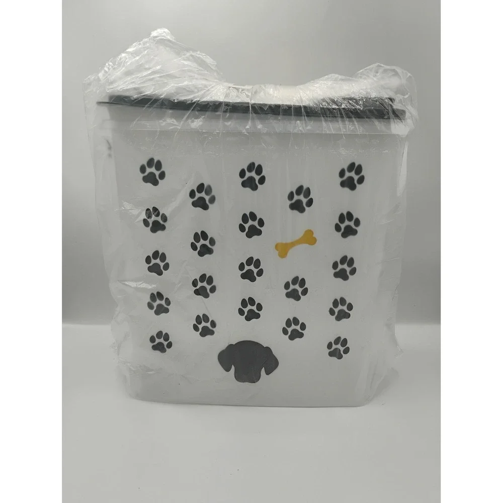 Tupperware Puppy Treat Food Container Pet Large White New Paw Print Flip Top